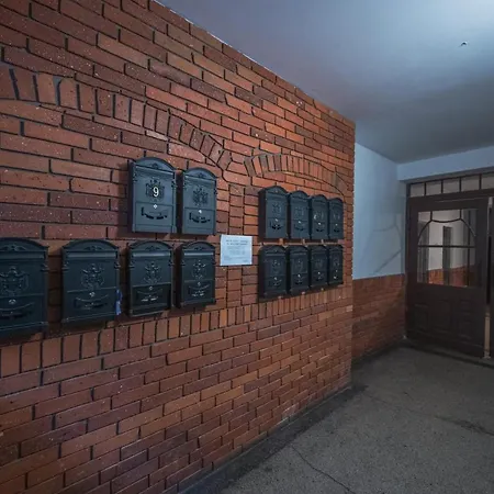 Spacious ~ 150m Main Square ~ Self Check-in 24h Apartment Wroclaw